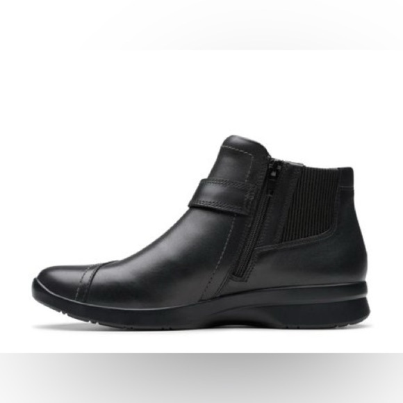 Clarks Black Ankle Boots Classic Style Comfort - Picture 5 of 13